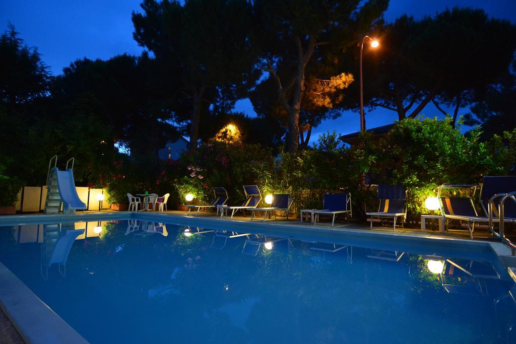 Hotel Zani Cervia Luaran gambar