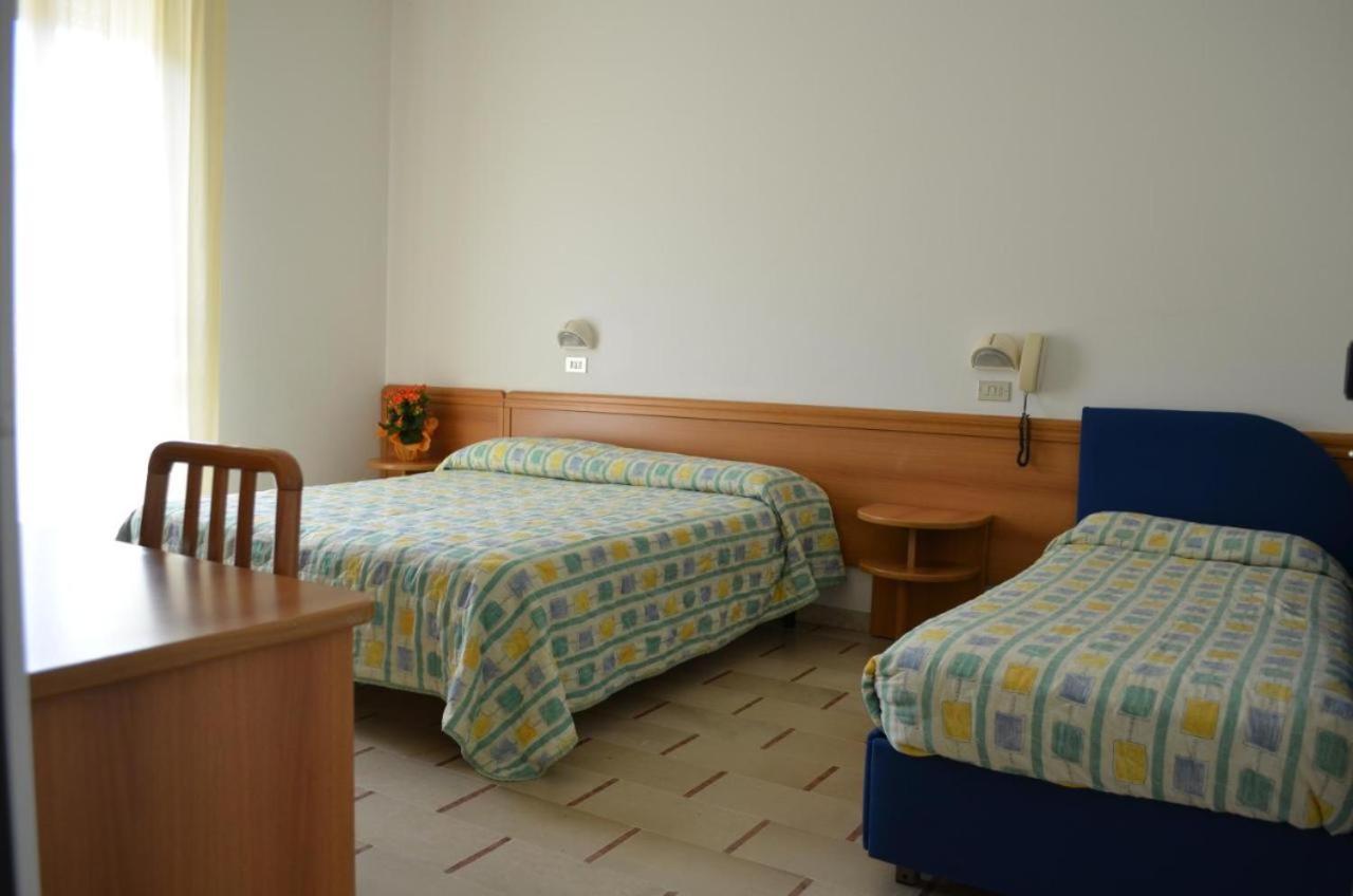 Hotel Zani Cervia Luaran gambar