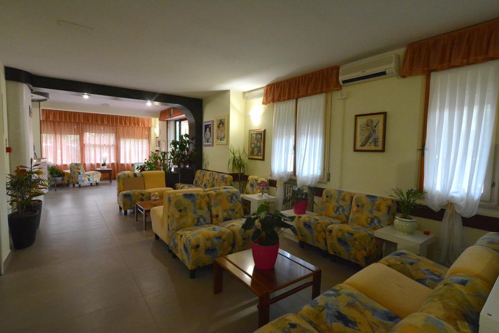 Hotel Zani Cervia Luaran gambar