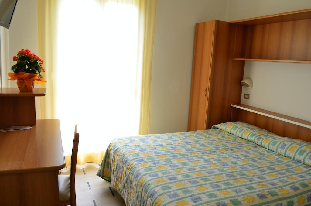 Hotel Zani Cervia Bilik gambar