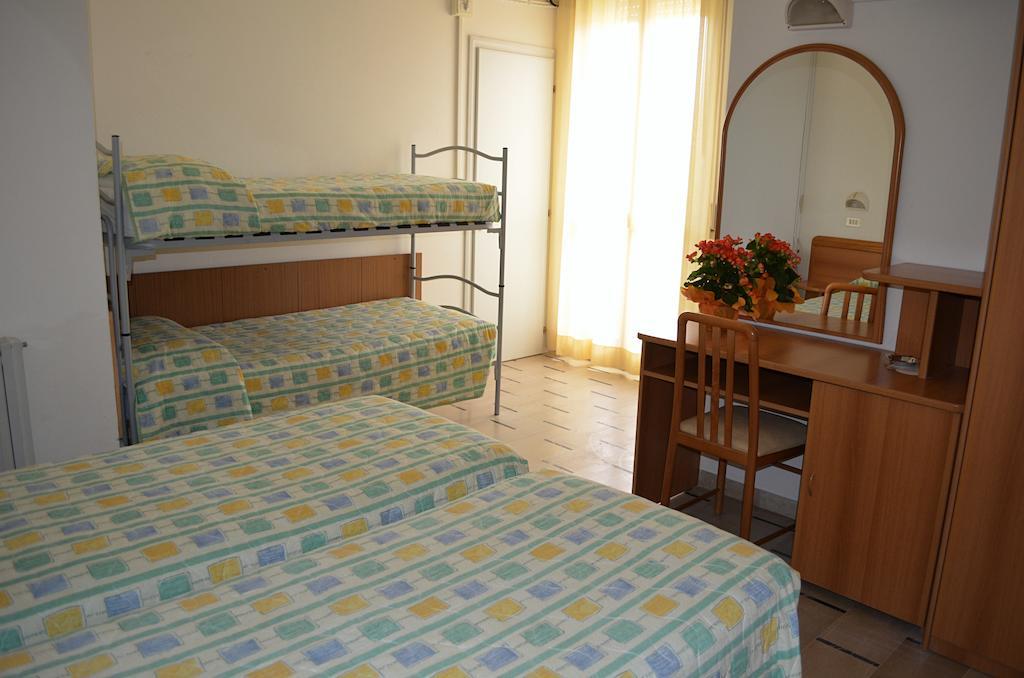Hotel Zani Cervia Bilik gambar