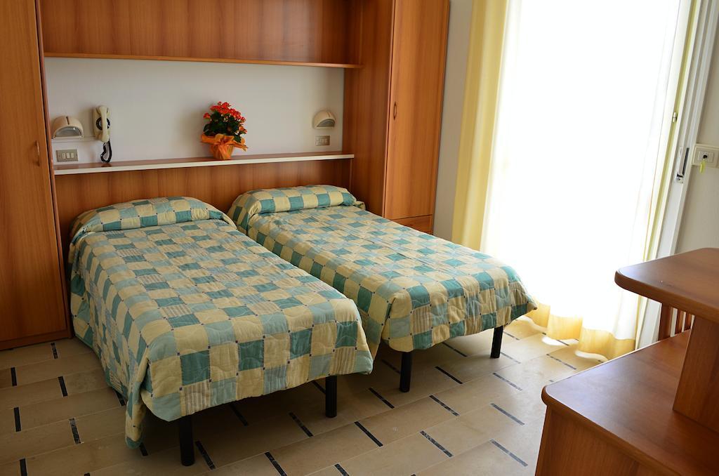 Hotel Zani Cervia Bilik gambar